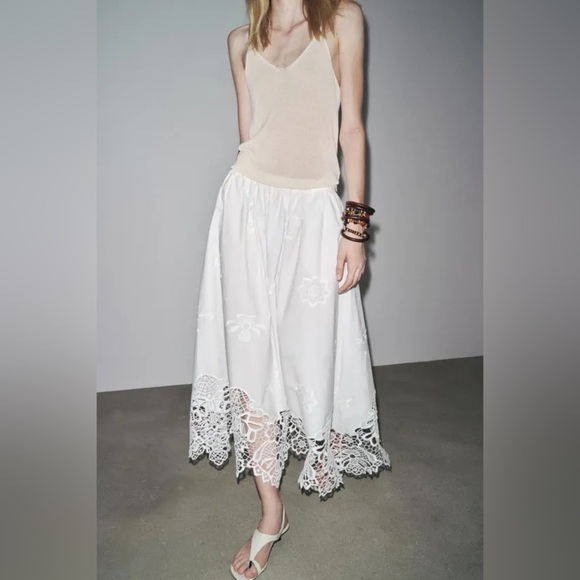 ZARA NWT $119 WOMAN SS25 ZW COLLECTION EMBROIDERED MIDI SKIRT WHITE | 6303/041 - Picture 7 of 14